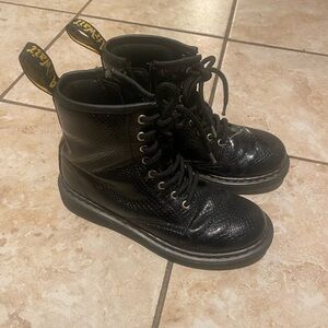 Dr Martens boots kids size 2